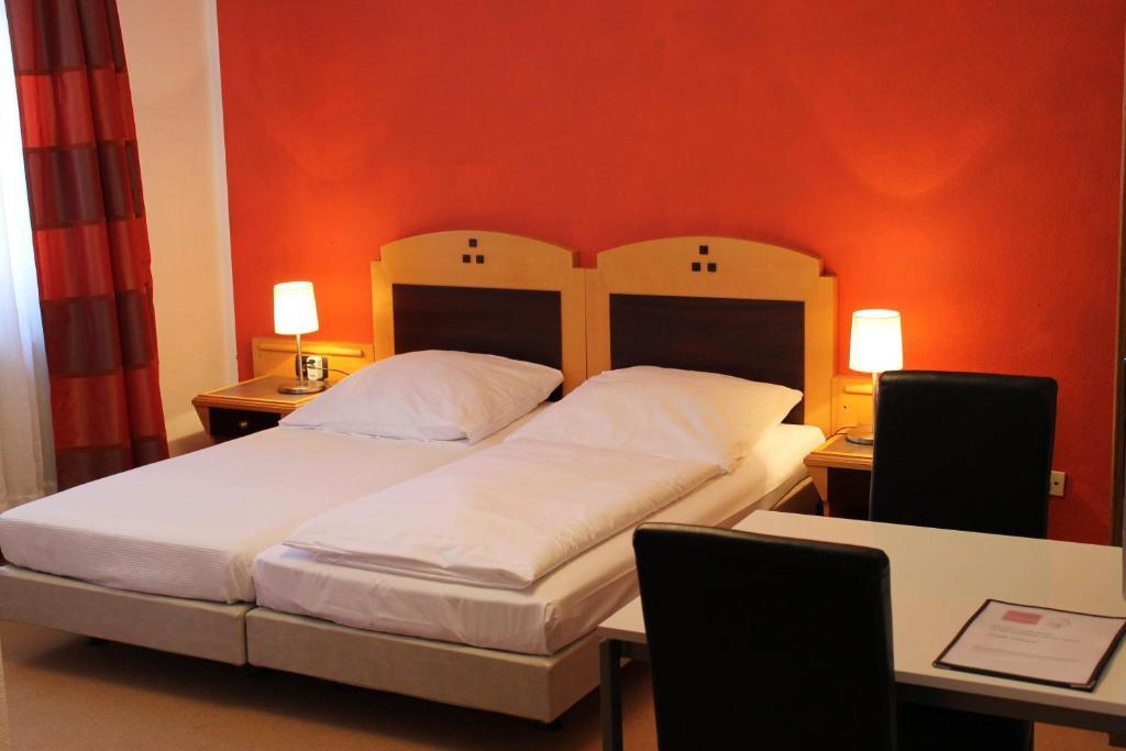 Zum Loewen Hotel Bad Homburg vor der Höhe Quarto foto